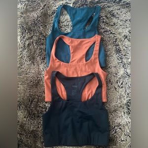 Girlfriend collective tops size small